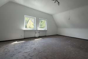 Ihr neues Zuhause in Heisingen 
Einfamilienhaus mit Einliegerwohnung und Garage – Die vollständige Adresse der Immobilie erhältst du vom Anbieter., 45259 Heisingen, Essen – Vorschaubild 9