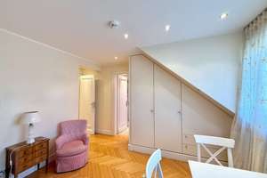 Blick über Düsseldorfs: Großzügige Dachgeschosswohnung mit Aufzug, vier Balkonen & Stellplatz – 40625 Gerresheim, Düsseldorf – Vorschaubild 12