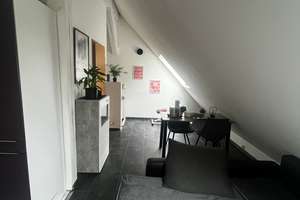 Ruhige und helle Dachgeschosswohnung mit besonderem Grundriss – Reinbeckstraße 18a, 70565 Rohr, Stuttgart – Vorschaubild 4