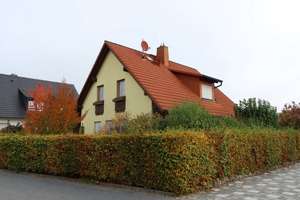 Attraktives Einfamilienhaus in ruhigem, familienfreundlichem Wohngebiet!!! – Die vollständige Adresse der Immobilie erhältst du vom Anbieter., 96215 Lichtenfels – Vorschaubild 2