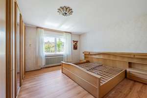 Gepflegtes Zweifamilienhaus auf Traumgrundstück im Rebland – Die vollständige Adresse der Immobilie erhältst du vom Anbieter., 76534 Varnhalt, Baden-Baden – Vorschaubild 8