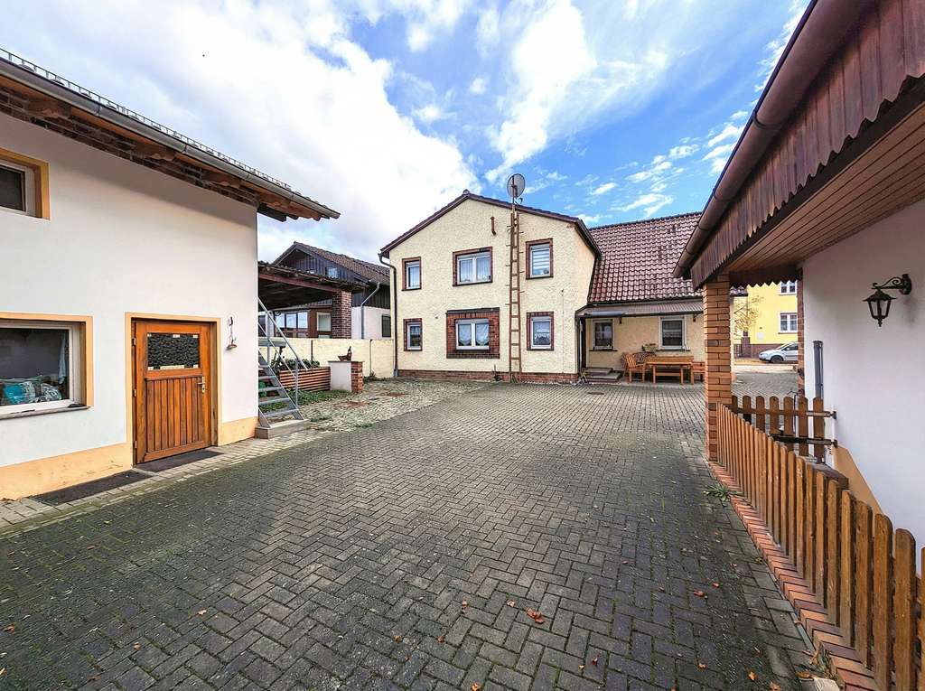 Immobilie in Altdöbern - Großzügiger Dreiseitenhof im Lausitzer Seenland - Bild 0