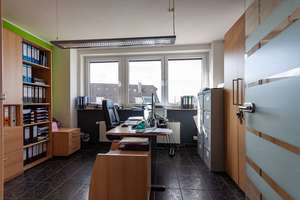 Schicke 130 m² Wohnung mit 4 PKW-Stellplätzen im Innenhof – Die vollständige Adresse der Immobilie erhältst du vom Anbieter., 42651 Gräfrath, Solingen – Vorschaubild 5