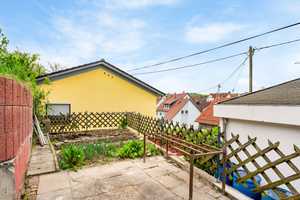 Zweifamilienhaus mit schönem Garten und Garage – Reutlingen (Kreis) – Vorschaubild 21