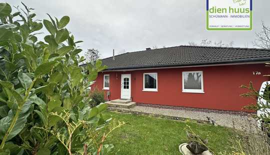 Bild von Bungalow mit idyllischem Grundstück