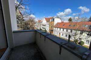 Bezugsfreie 2-Zimmer-Wohnung mit Balkon in Berlin Adlershof – Die vollständige Adresse der Immobilie erhältst du vom Anbieter., 12489 Adlershof, Berlin – Vorschaubild 9