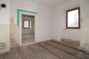 Entkernte Unternehmervilla mit viel Platz, aufteilbar oder Wohnen und Arbeiten unter einem Dach – Die vollständige Adresse der Immobilie erhältst du vom Anbieter., 95233 Helmbrechts – Vorschaubild 8