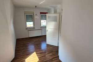 Preiswertes gepflegtes 5-Zimmer-Reihenendhaus – Die vollständige Adresse der Immobilie erhältst du vom Anbieter., 31785 Hameln – Vorschaubild 16