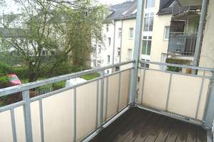 Schickes Wannenbad mit Fenster - S/O-Balkon - Stellpatz – Mosentraße 4, 9130 Sonnenberg, Chemnitz – Vorschaubild 11