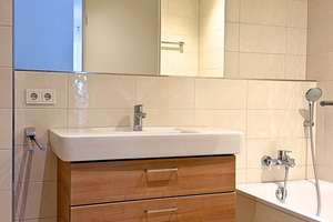 Helle 4-Zimmer-Wohnung mit 29 m² umlaufendem Balkon & TG-Stellplatz in Köln-Bayenthal – Alteburgerstr 302, 50968 Bayenthal, Köln – Vorschaubild 8