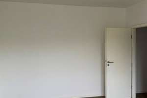 Bezugsfrei. Frisch renoviert. Bereit. / Available now. Renovated. Ready for you. – Brackestraße 9, 4207 Lausen-Grünau, Leipzig – Vorschaubild 4