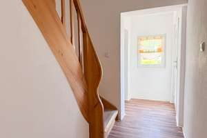 Energetisch modernisiertes Ein- bzw. Zweifamilienhaus mit Doppelgarage und Garten! – Die vollständige Adresse der Immobilie erhältst du vom Anbieter., 96253 Untersiemau – Vorschaubild 11