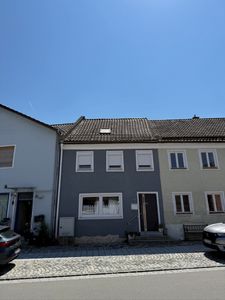 Stilvoll saniertes Reihenhaus mit Wärmepumpe & Top-Ausstattung – sofort einziehen!