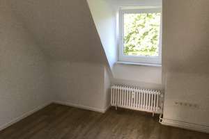 Renovierte 1,50-Zimmer-Dachgeschosswohnung Nähe Kaufhof – Sandkrugskoppel 41, 23564 Sankt Gertrud, Lübeck – Vorschaubild 2