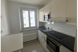 Besichtigung 14.6. Modernisierte 60qm 3Z-Whg mit Tageslichtbad, Südbalkon, Einbauküche, Kellerabteil – Die vollständige Adresse der Immobilie erhältst du vom Anbieter., 86159 Hochfeld, Augsburg – Vorschaubild 5