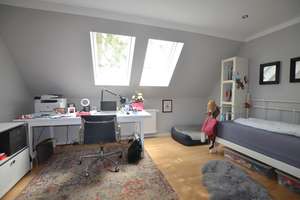 Schön saniertes, großzügiges Einfamilienhaus mit Kamin und sonnigem Garten – 65760 Eschborn – Vorschaubild 14