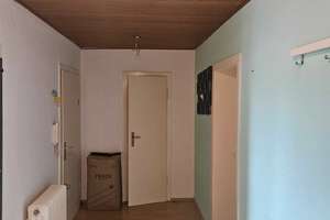 Kapitalanlage: Vermietete 3 Zimmer DG Wohnung