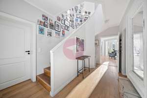 Architektenhaus mit Weitblick direkt angrenzend an Wellingsbüttler Premium-Lage – Die vollständige Adresse der Immobilie erhältst du vom Anbieter., 22393 Sasel, Hamburg – Vorschaubild 9