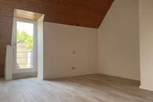 Komplett sanierte 2-Zimmer-Wohnung mit 2 Balkonen und Duschbad – Gutenbergstrasse 38, 47803 Kempener Feld/Baackeshof, Krefeld – Vorschaubild 8
