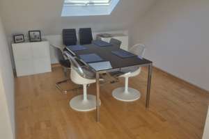 Freundliche helle 3-Zimmer-DG-Wohnung, sonniger Dach-Balkon hinter der Residenz – Sankt-Benedikt-Straße 11, 97072 Altstadt, Würzburg – Vorschaubild 7