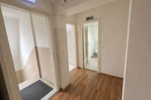 Großzügige 4-Zimmer-Dachgeschosswohnung mit 109,65 m² und Einbauküche in Kiel-Hassee – Die vollständige Adresse der Immobilie erhältst du vom Anbieter., 24113 Hassee, Kiel – Vorschaubild 5