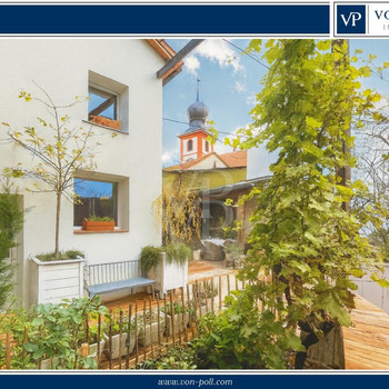 Kernsaniertes Haupthaus einer Hofreite