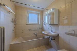 Gut geschnittene, renovierungsbedürftige 3 Zimmer Wohnung
 mit Süd-Loggia- sofort bezugsfrei- – Die vollständige Adresse der Immobilie erhältst du vom Anbieter., 80686 Friedenheim, München – Vorschaubild 9