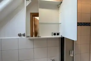 Exklusive, sanierte 2-Zimmer-Wohnung mit EBK in Stuttgart – Stuttgart – Vorschaubild 1