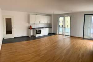 Moderne 4-Zimmerwohnung in gepflegter Wohnanlage