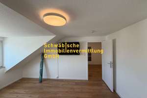 Erstbezug & neu möbliert: 2-Zi.-Whg., DG, EBK & tollem Weitblick, Pärchen oder Pendler – Die vollständige Adresse der Immobilie erhältst du vom Anbieter., 70190 Stöckach, Stuttgart – Vorschaubild 7