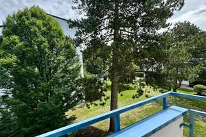 Balkon mit Gartenblick – 1-Zimmer-Apartment in München, Perlacher Straße