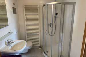 3,5-Zimmer-Maisonettenwohnung in guter Lage mit zwei TG-Stellplätzen und Keller – 74211 Heilbronn (Kreis) – Vorschaubild 2
