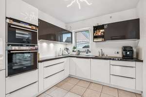 Freistehendes Einfamilienhaus mit Wintergarten, Kamin, Klimaanlage & großem Garten – Lessingweg 20, 47239 Rumeln-Kaldenhausen, Duisburg – Vorschaubild 13