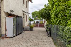 Seltene Gelegenheit in München-Allach: Fünfparteienhaus mit traumhaftem Grundstück, Pool und Garten – Die vollständige Adresse der Immobilie erhältst du vom Anbieter., 80999 Untermenzing, München – Vorschaubild 4