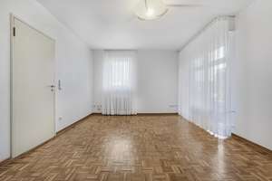 Großzügiges, freistehendes EFH samt Einliegerwohnung, Garten und Garage – Auf der Heide 12a, 44803 Altenbochum, Bochum – Vorschaubild 3