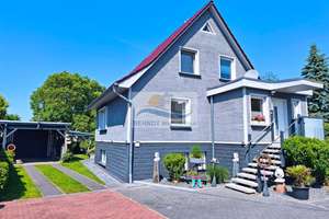 Ruhiges Familienparadies: Ihr neues Zuhause mit Pool, Lounge & vielseitigen Extras! – Die vollständige Adresse der Immobilie erhältst du vom Anbieter., 18528 Bergen auf Rügen – Vorschaubild 2