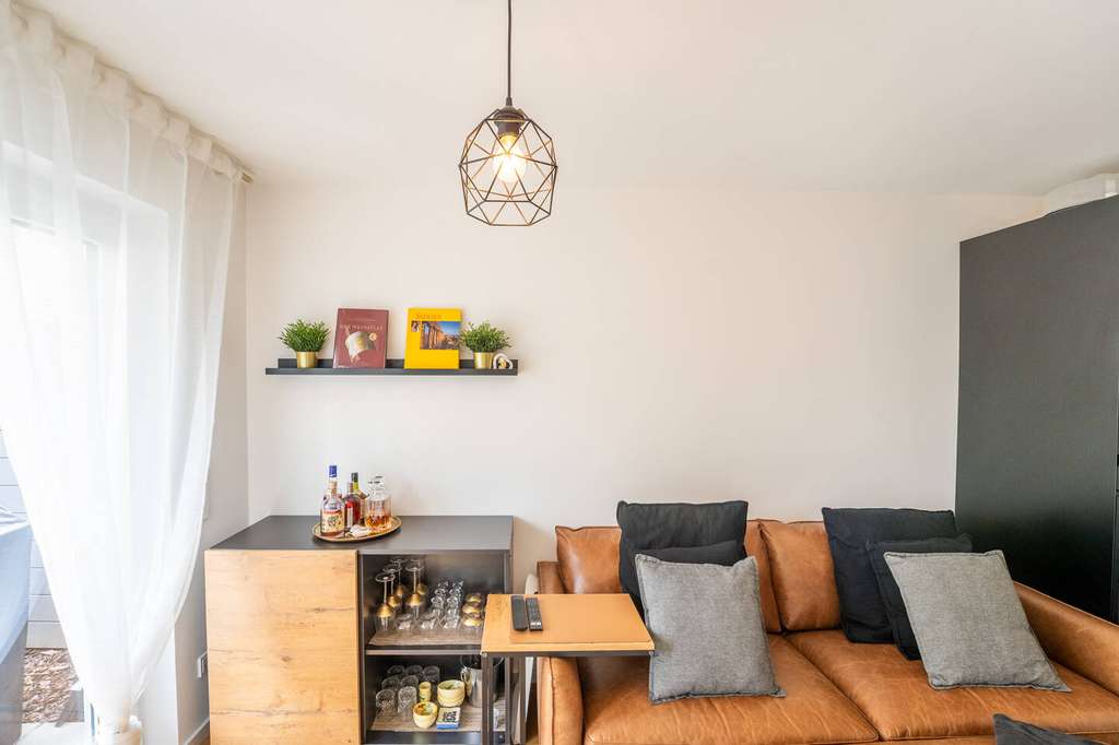 Immobilie in Unterföhring - Nachhaltig beheizt, hochwertig ausgestattet – mit Garten und Terrasse - Bild 2