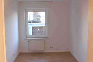 Alltagstaugliche 3-Zimmer-Wohnung in Darmstadt-Mitte – Die vollständige Adresse der Immobilie erhältst du vom Anbieter., 64283 Mitte, Darmstadt – Vorschaubild 4