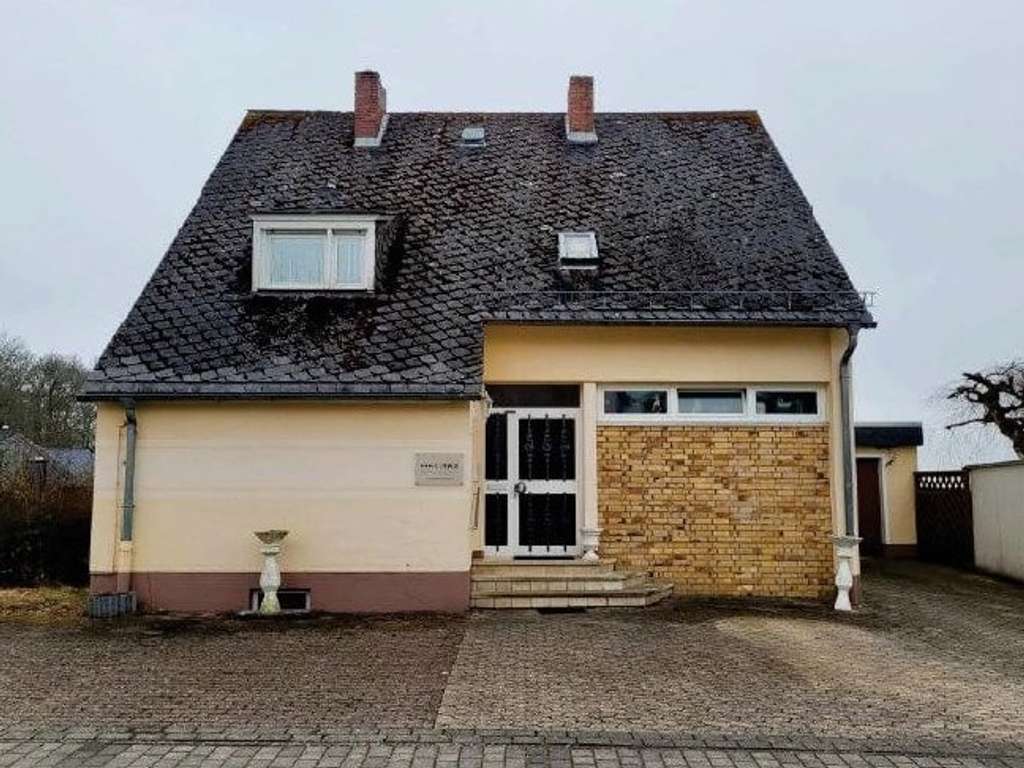 Immobilie in Dörth - Zwangsversteigerung in Emmelshausen - Bild 0