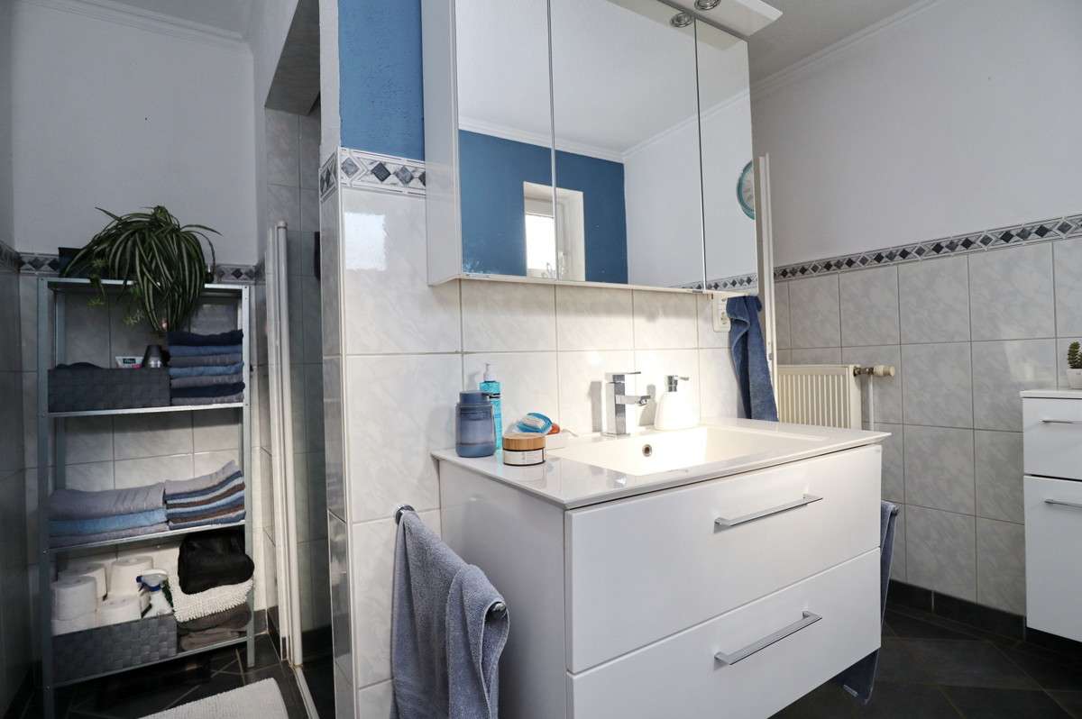 Immobilie in Kellinghusen - Stilvolle und großzügige Altbauvilla in Kellinghusen – als Ein- oder Zweifamilienhaus nutzbar - Bild 15