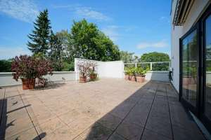 Eigentumswohnung mit großer Dachterrasse und Tiefgaragenstellplatz in zentraler Lage – Die vollständige Adresse der Immobilie erhältst du vom Anbieter., 28209 Schwachhausen (Ortsteil), Bremen – Vorschaubild 2