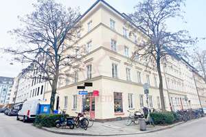 IMMOBILIEN SCHNEIDER - bezugsfreie denkmalgeschützte 2 Zi.- Altbauwohnung mit Balkon in bester Lage – Die vollständige Adresse der Immobilie erhältst du vom Anbieter., 80333 Augustenstraße, München – Vorschaubild 22