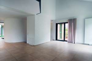 Großzügiges Design-Einfamilienhaus mit Kamin und Weitblick – Die vollständige Adresse der Immobilie erhältst du vom Anbieter., 72768 Altenburg, Reutlingen – Vorschaubild 3