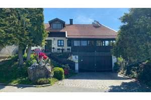 Klasse Einfamilienhaus in Waldkirchen mit viel Potential in bester Lage Bayerns – Die vollständige Adresse der Immobilie erhältst du vom Anbieter., 94065 Waldkirchen – Vorschaubild 4