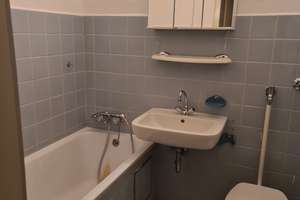 Bezugsfreies App. mit Küche und Badewanne – Forstenrieder Allee 6a, 81476 Forstenried, München – Vorschaubild 6