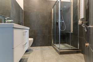 Traumhafte Wohnung in freistehender Villa | saniert | Parkettboden | Stellplatz möglich | ab sofort – Theodor-Neubauer-Straße 19b, 4318 Anger-Crottendorf, Leipzig – Vorschaubild 13