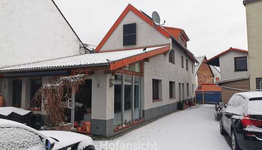 Bild von Ihr neues Zuhause in Rödermark: Kompl. saniertes 2 Fam.-Haus mit Nebengebäude und großem Grundstück