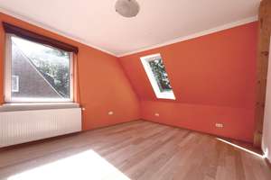 Charmantes Wohnhaus der 1930er Jahre auf außergewöhnlichem Grundstück in naturnaher Familienlage! – Die vollständige Adresse der Immobilie erhältst du vom Anbieter., 22926 Ahrensburg – Vorschaubild 13