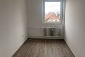 Helle 4-Zimmer-Wohnung mit Balkon – Dammerbergstr. 9, 28309 Hemelingen (Ortsteil), Bremen – Vorschaubild 2
