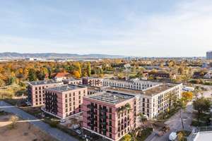 Modernes Wohnparadies: Neubau mit 6 Zimmern, 2 Bädern, EBK & einem Balkon!
